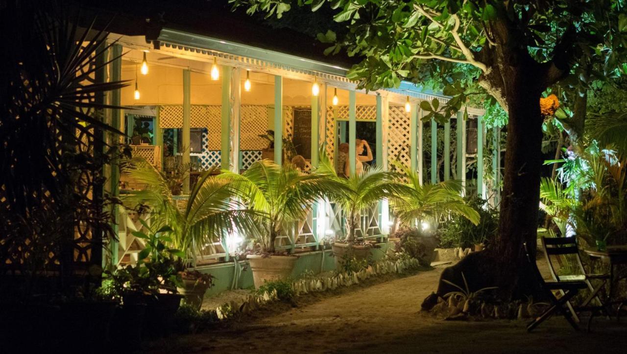 Oualie Beach Resort Nevis Exterior photo